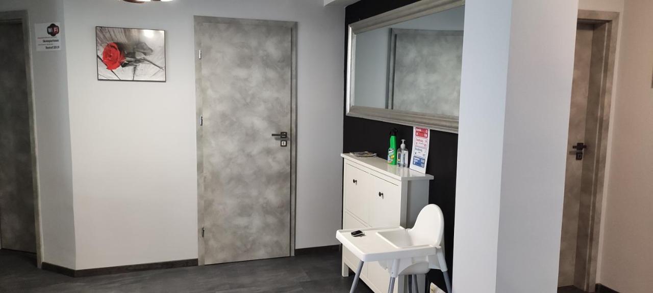 Ikon Apartman Hajdúszoboszló Buitenkant foto