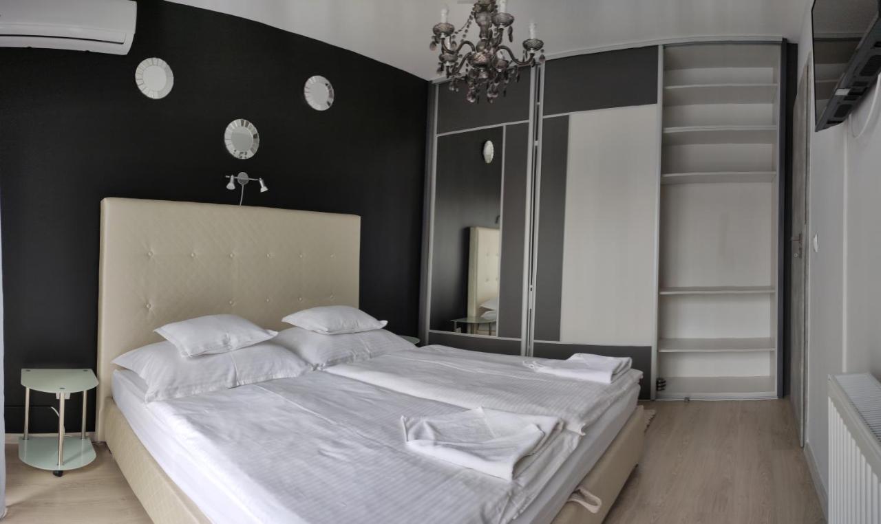 Ikon Apartman Hajdúszoboszló Buitenkant foto