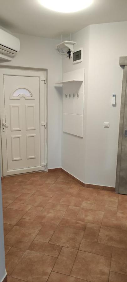 Ikon Apartman Hajdúszoboszló Buitenkant foto