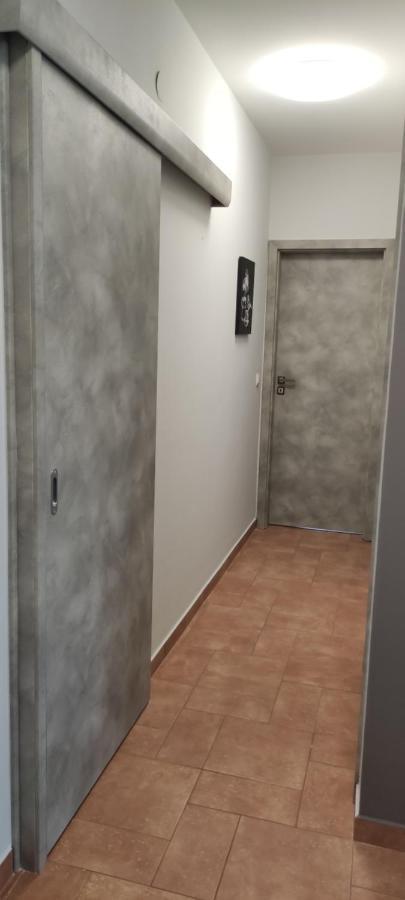 Ikon Apartman Hajdúszoboszló Buitenkant foto