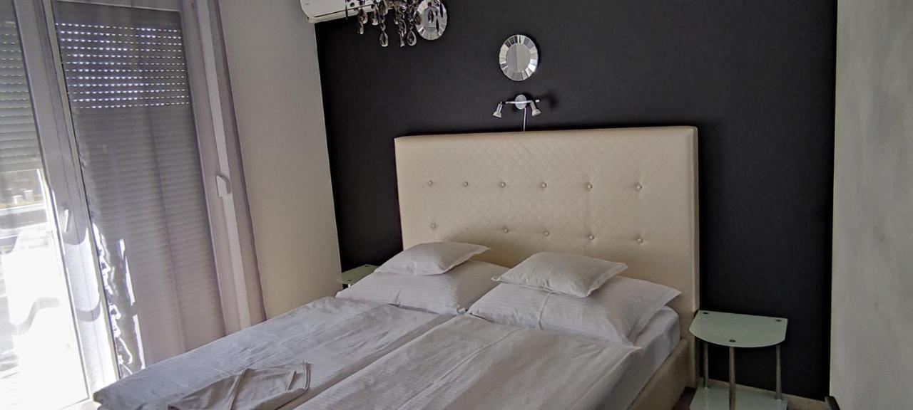 Ikon Apartman Hajdúszoboszló Buitenkant foto