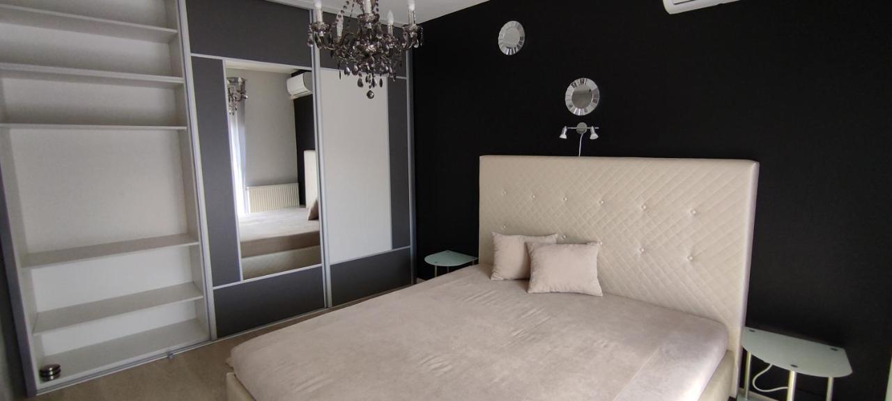 Ikon Apartman Hajdúszoboszló Buitenkant foto