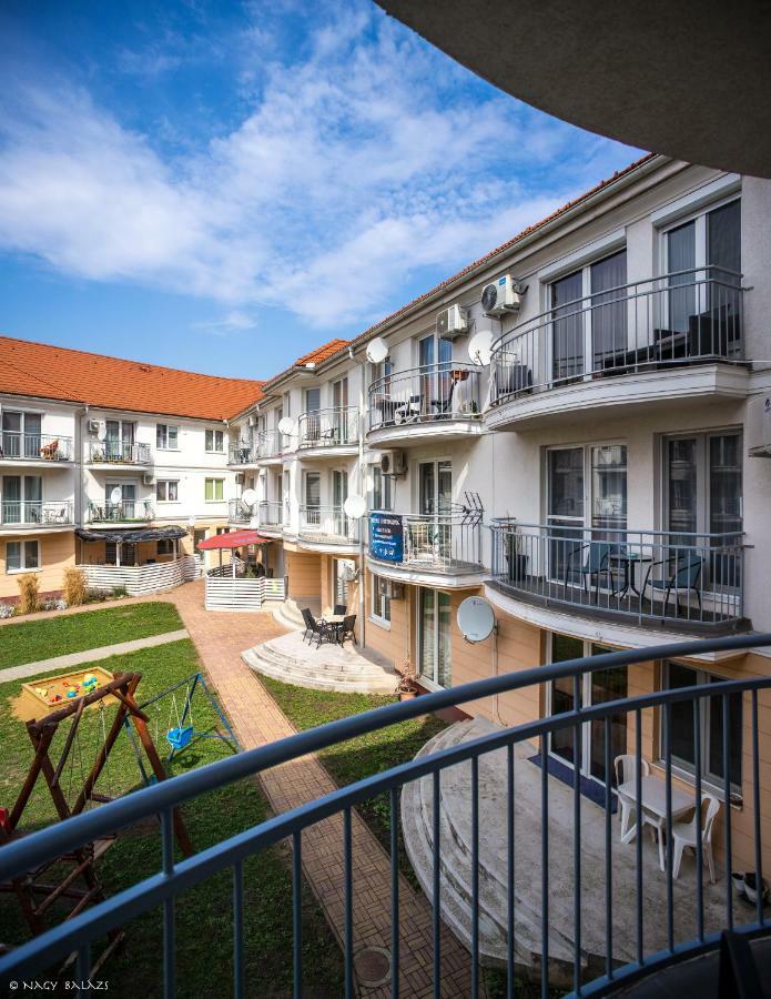 Ikon Apartman Hajdúszoboszló Buitenkant foto